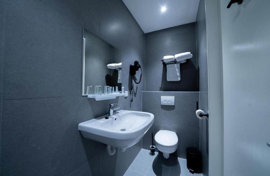 Ma Airport Hotel Hoofddorp Dış mekan fotoğraf