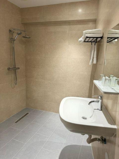 Ma Airport Hotel Hoofddorp Dış mekan fotoğraf