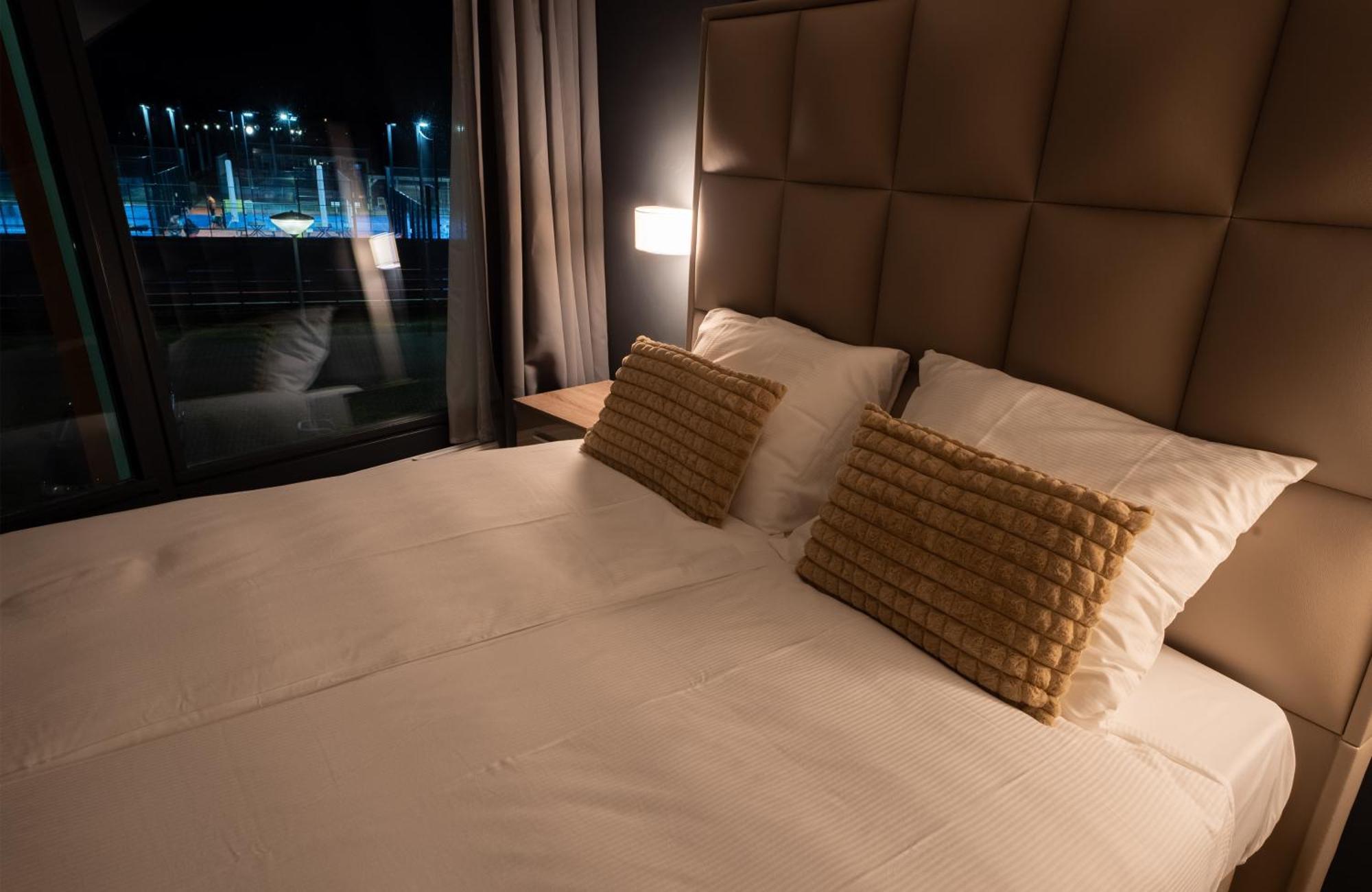 Ma Airport Hotel Hoofddorp Dış mekan fotoğraf